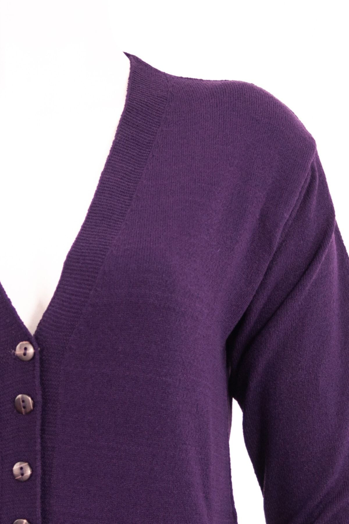 Kadın Açık Mor Kışlık Düğmeli Normal Kesim Likralı Kardelen Kumaş Kısa Hırka