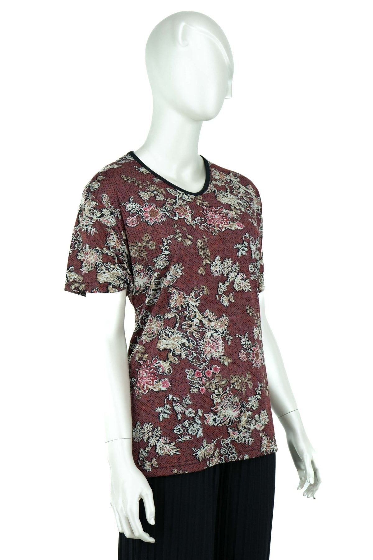 Kadın Çiçek Desenli Hafif V Yaka Kısa Kollu Tam Kalıp Turlu Viskon Penye Kumaş Anne Bluz