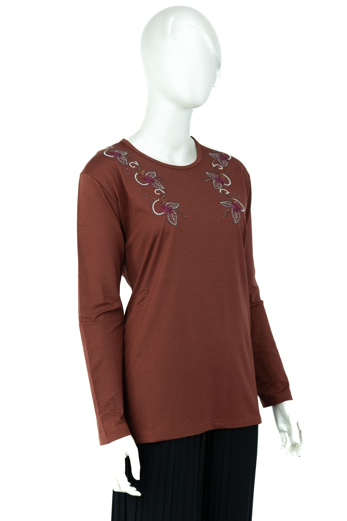 Kadın Nakışlı Pullu Yuvarlak Yaka Uzun Kollu Dar Kalıp Likralı Viskon Penye Kumaş Anne Bluz