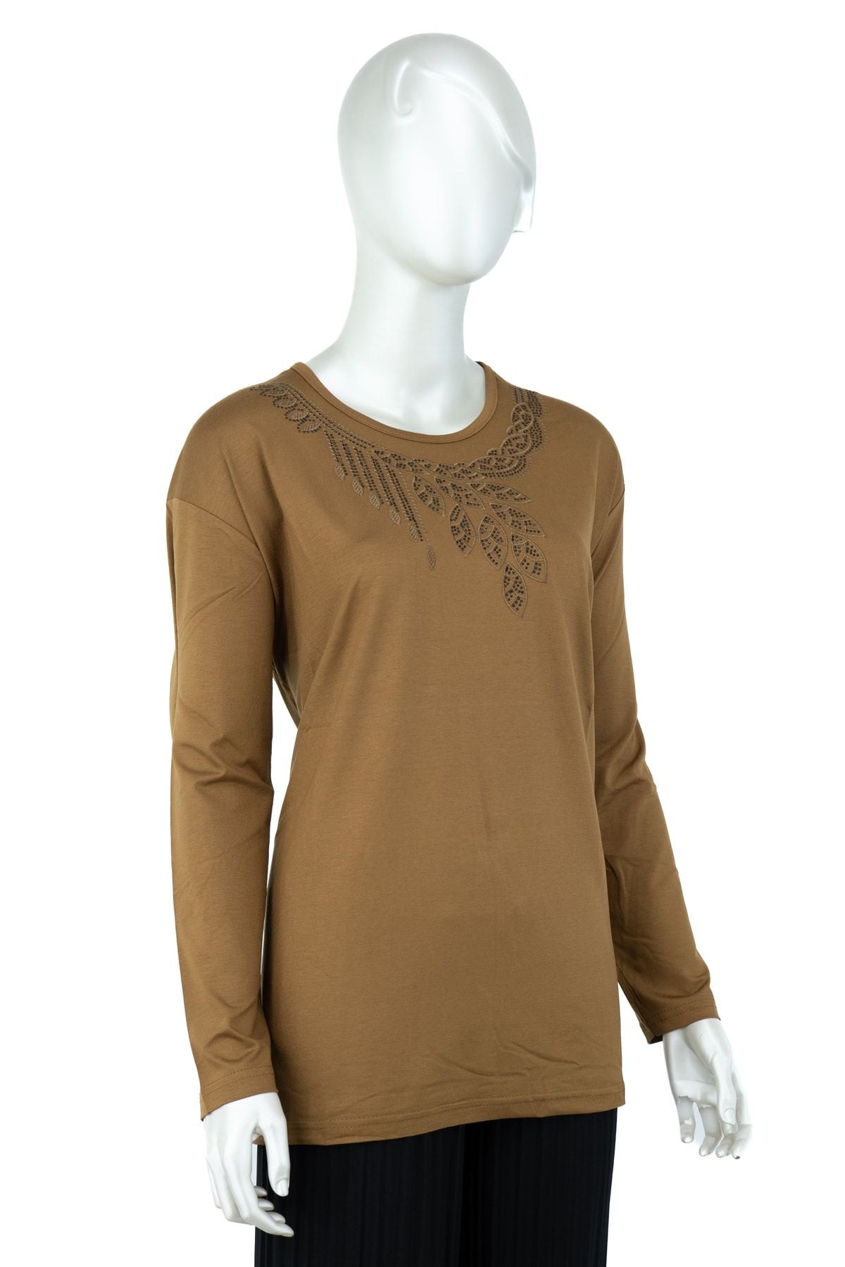 Kadın Kolye Nakışlı Taşlı Normal Kesim Tam Kalıp Likralı Viskon Penye Kumaş Anne Bluz