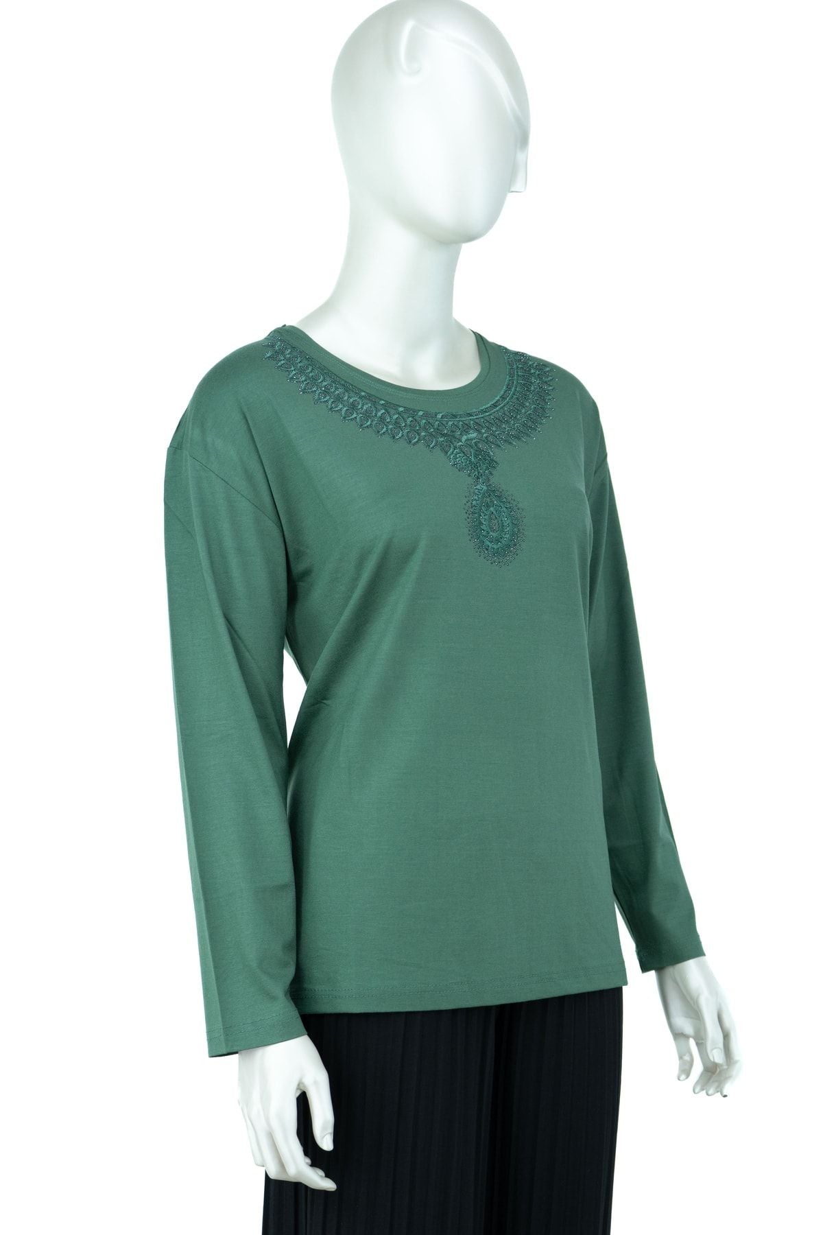 Kadın Kaşıkçı Elması Modelli Yuvarlak Yaka Tam Kalıp Likralı Viskon Penye Kumaş Anne Bluz