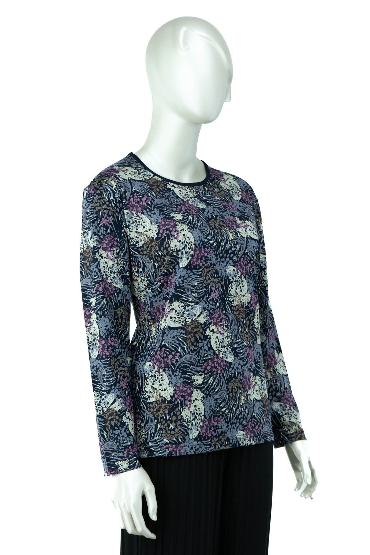 Kadın Salkım Desenli Yuvarlak Yaka Uzun Kollu Tam Kalıp Turlu Viskon Penye Kumaş Anne Bluz