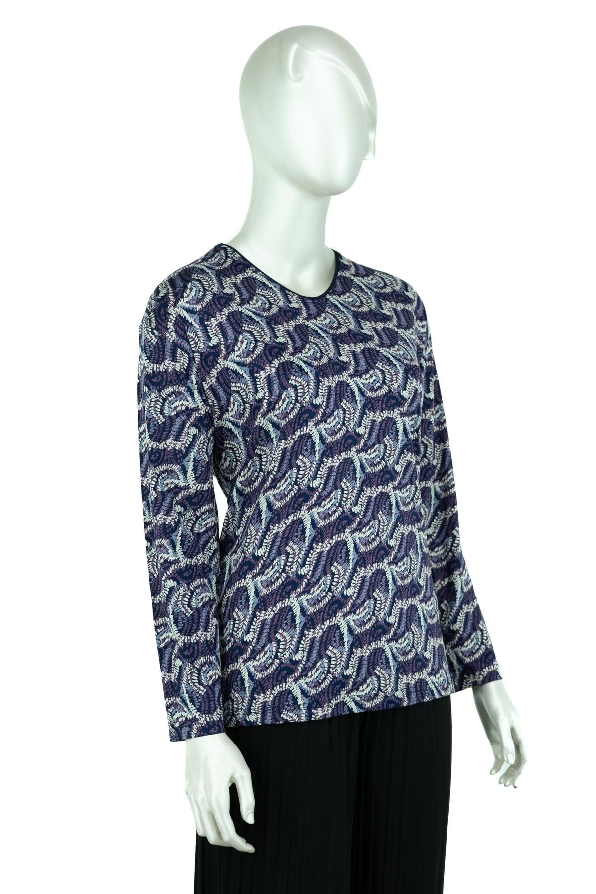 Kadın Açelya Desenli Hafif V Yaka Uzun Kollu Tam Kalıp Turlu Viskon Penye Kumaş Anne Bluz