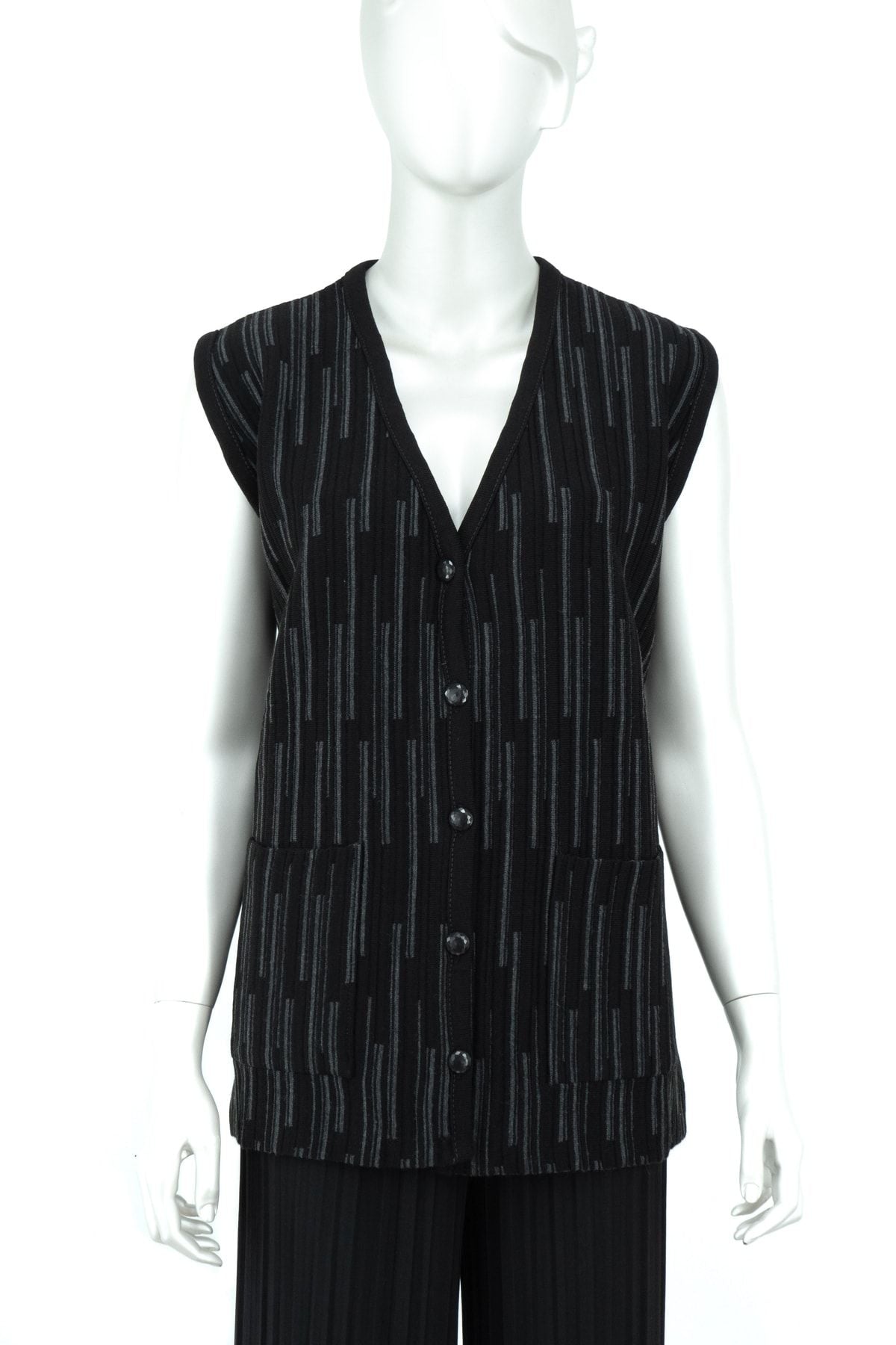 Kadın Kışlık Şık Elmas Modelli Önü Düğmeli Çift Cepli Tam Kalıp Likralı Dokuma Anne Yelek