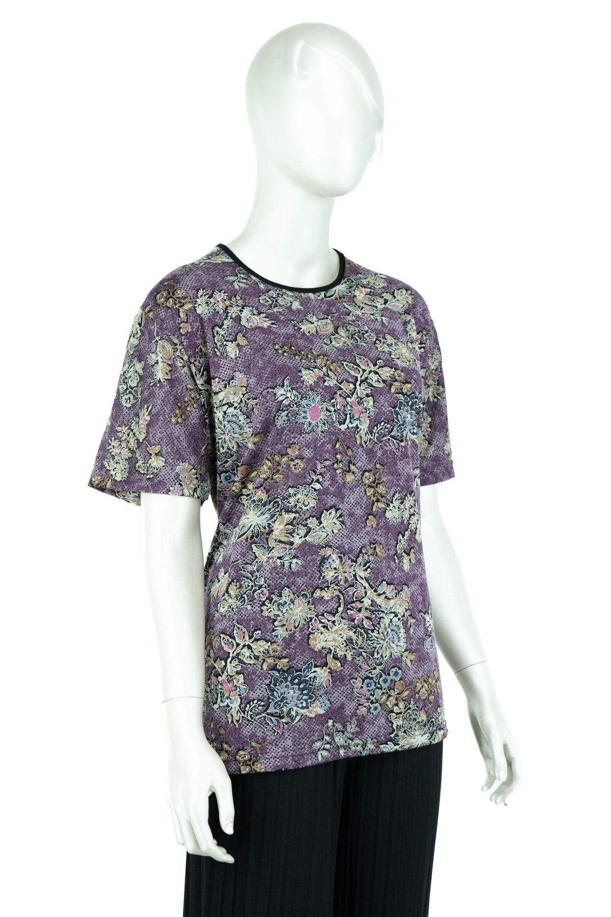 Kadın Gül Desenli Yuvarlak Yaka Kısa Kollu Tam Kalıp Turlu Viskon Penye Kumaş Anne Bluz