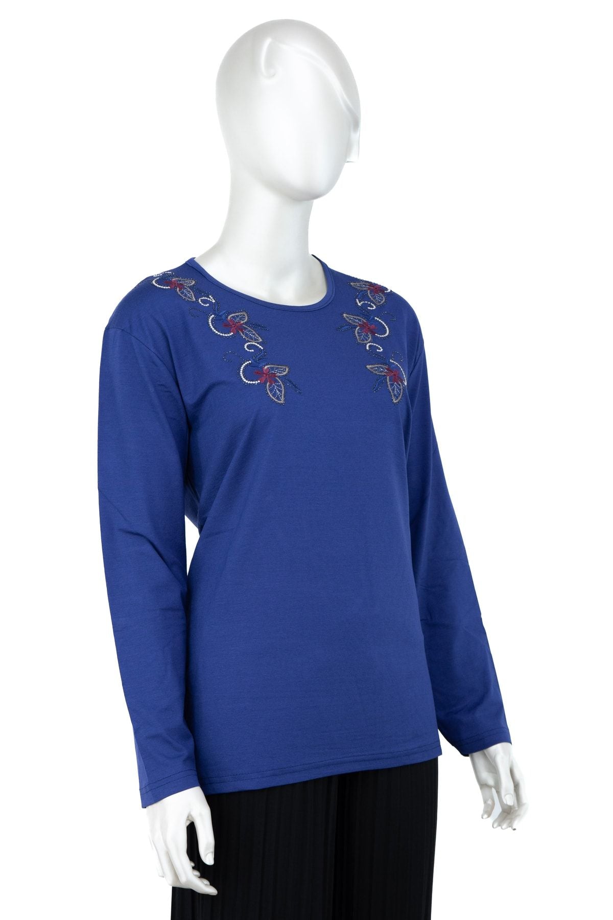 Kadın Nakışlı Pullu Yuvarlak Yaka Uzun Kollu Dar Kalıp Likralı Viskon Penye Kumaş Anne Bluz