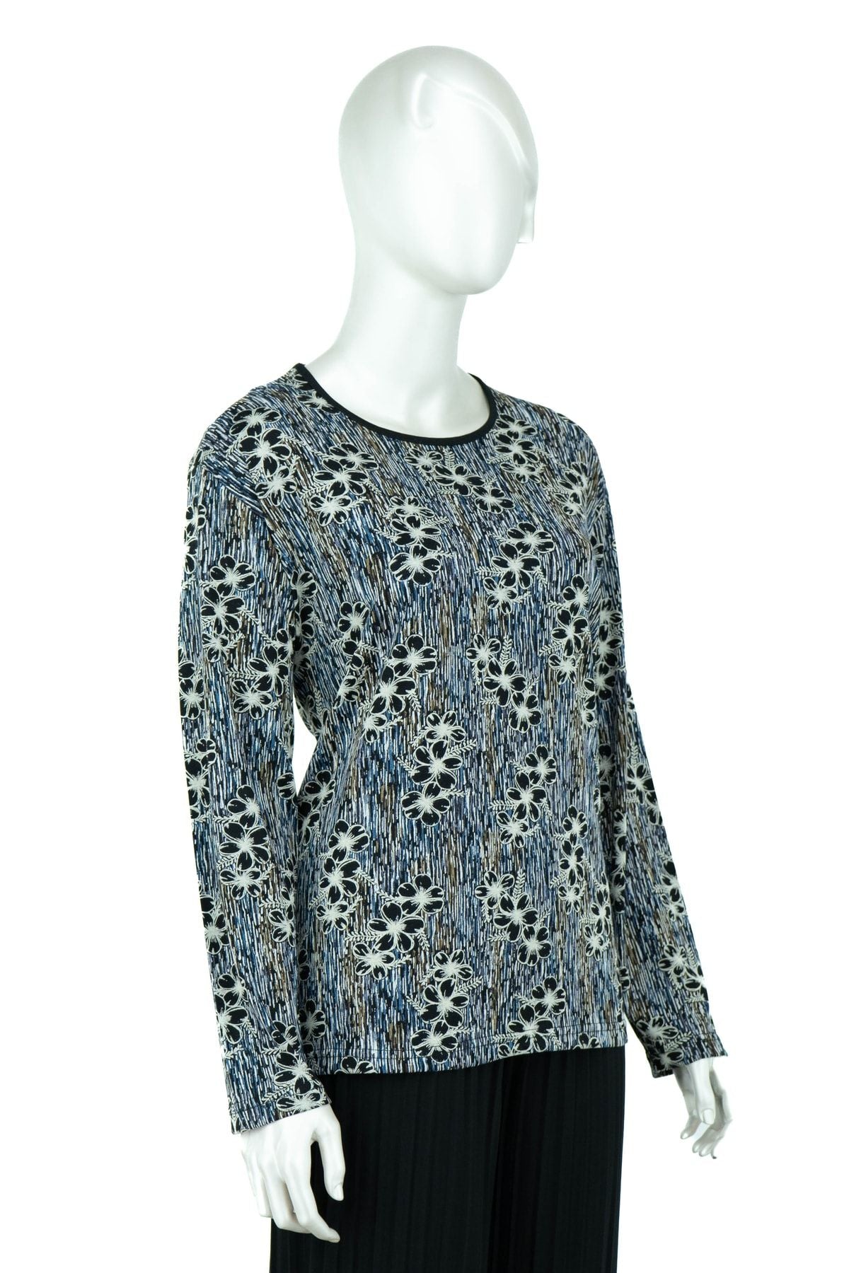 Kadın Fındık Çiçeği Desenli Uzun Kollu Tam Kalıp Likralı Turlu Viskon Penye Kumaş Anne Bluz