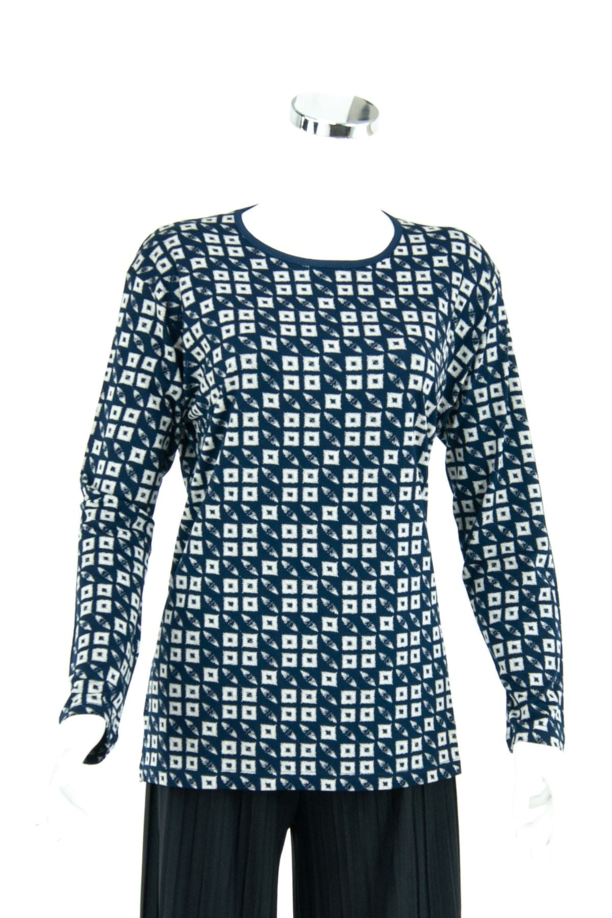 Kadın Şık Kare Desenli Yuvarlak Yaka Normal Kesim Likralı Pamuklu Penye Kumaş Anne Bluz