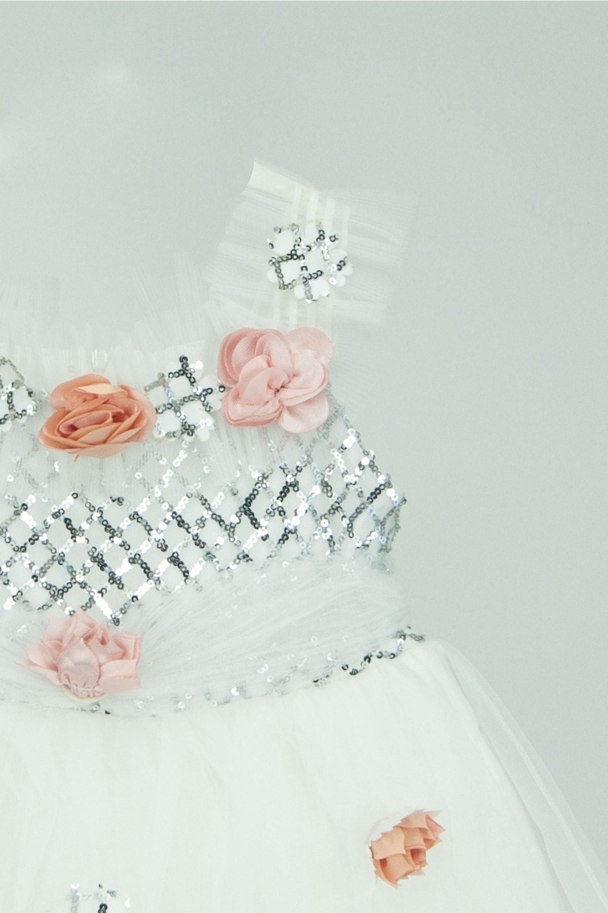 Kız Çocuk Kostüm 1-2-3-4 Yaş Simli Zeytindallı Ve Rengarenk Güllü Kuyruklu Elbise