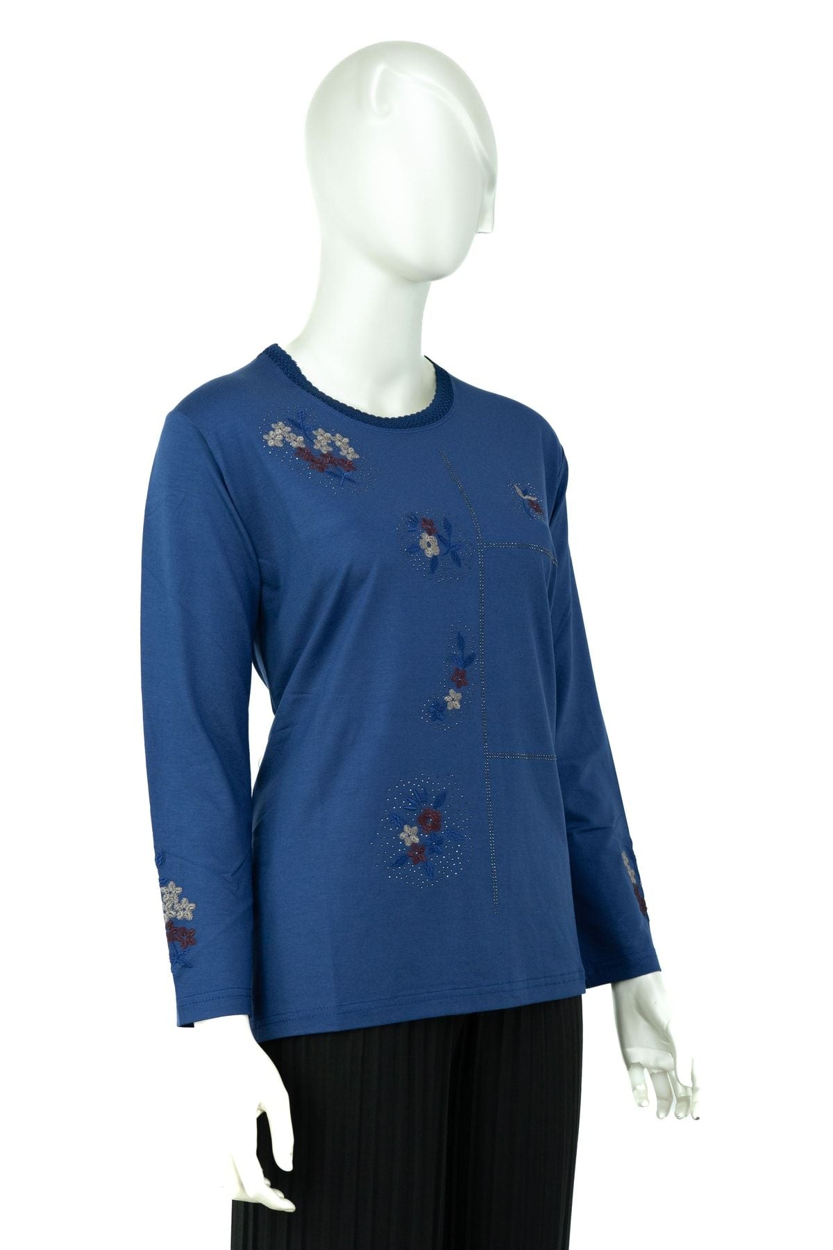 Kadın Şık Nakış Işlemeli Ve Taşlı Tam Kalıp Likralı Premium Viskon Penye Kumaş Anne Bluz