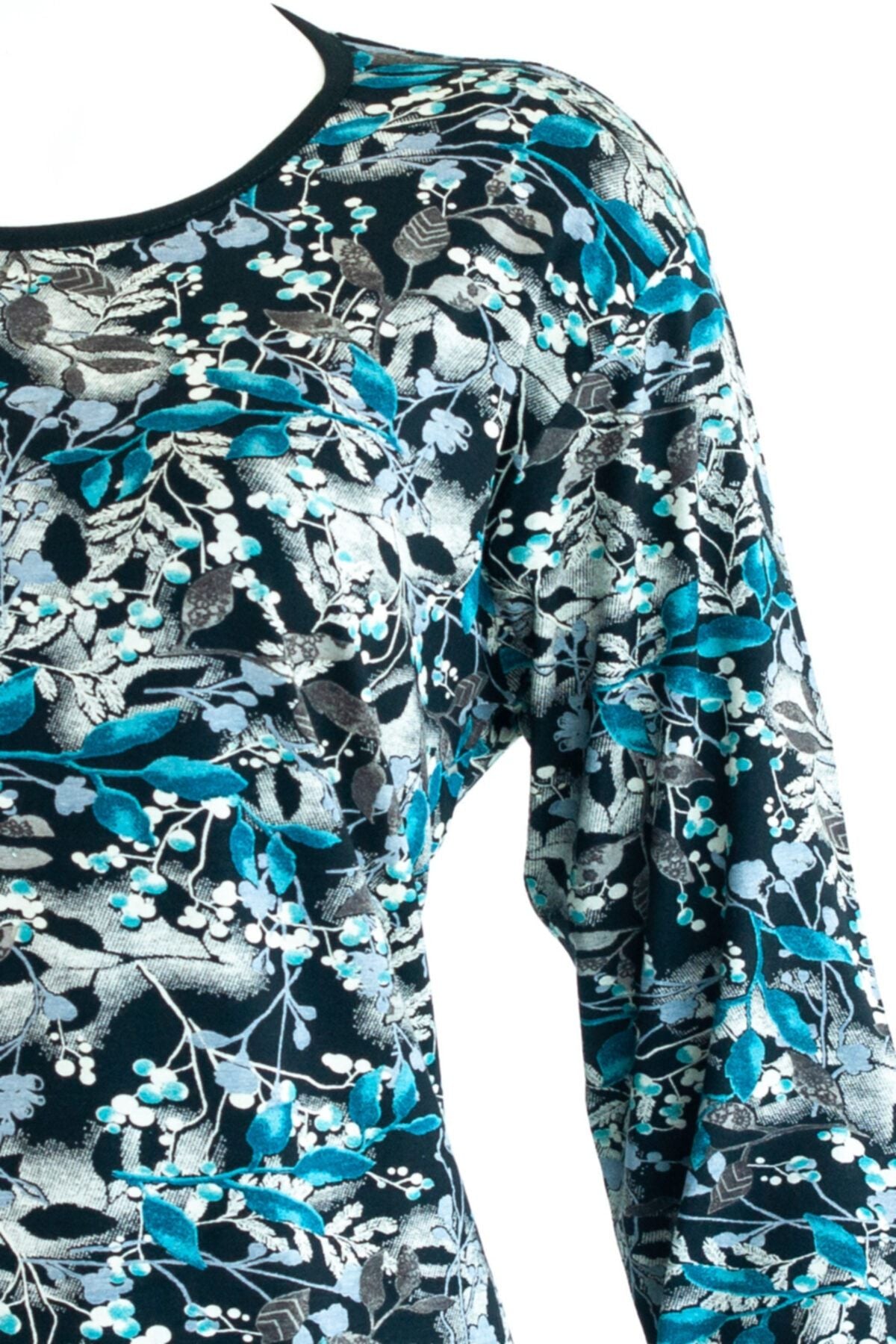 Kadın Siyah Turkuvaz Anne Butik Bluz Zarafet Dalı Desenli Rahat Kesim Likralı Viskon Kumaş