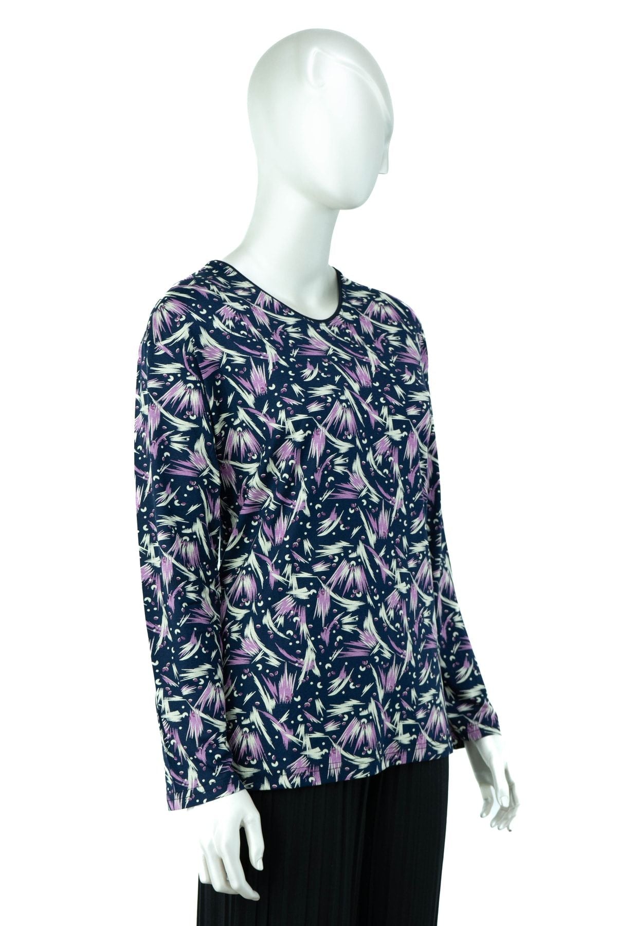 Kadın Defne Desenli Hafif V Yaka Uzun Kollu Tam Kalıp Turlu Viskon Penye Kumaş Anne Bluz