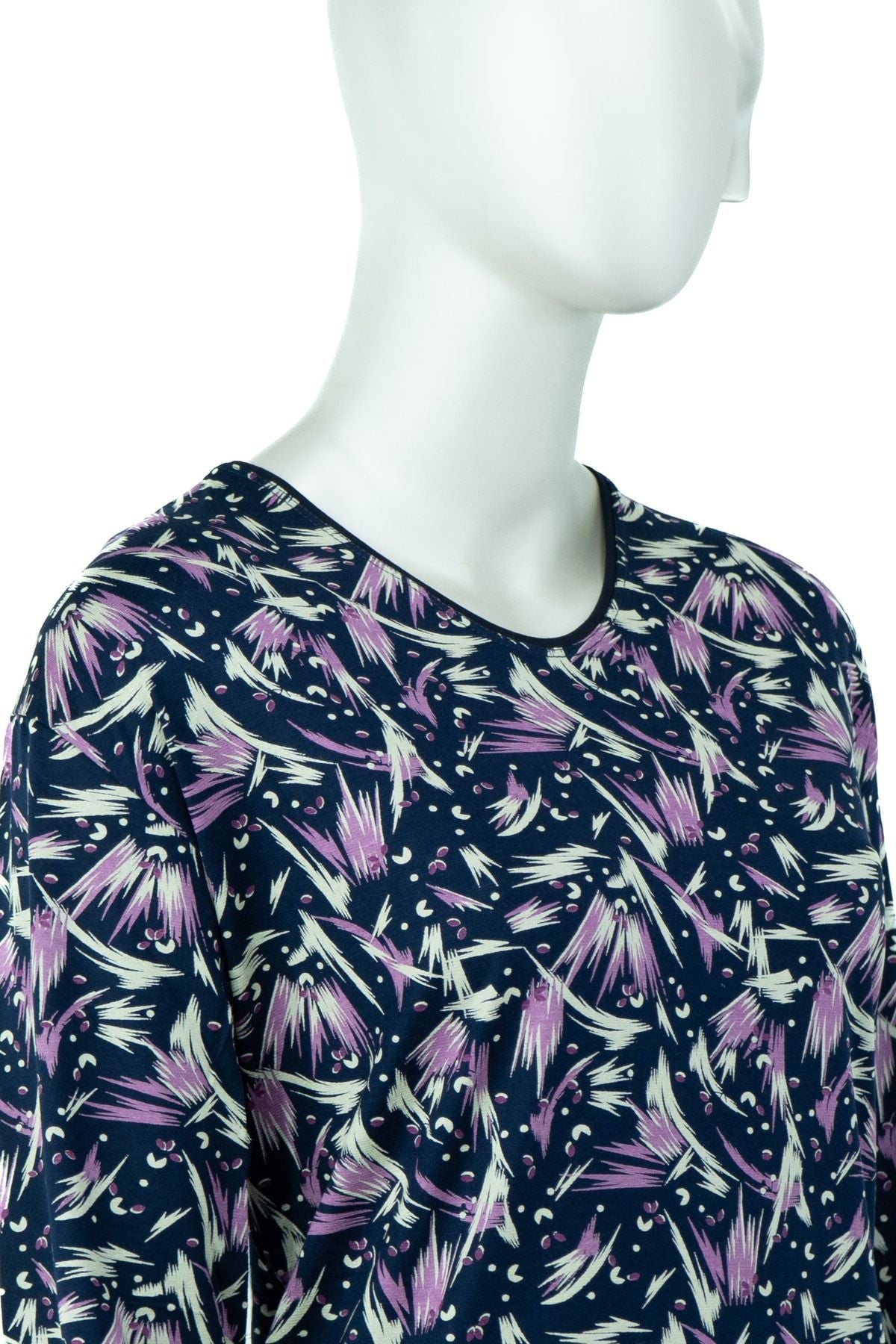 Kadın Defne Desenli Hafif V Yaka Uzun Kollu Tam Kalıp Turlu Viskon Penye Kumaş Anne Bluz