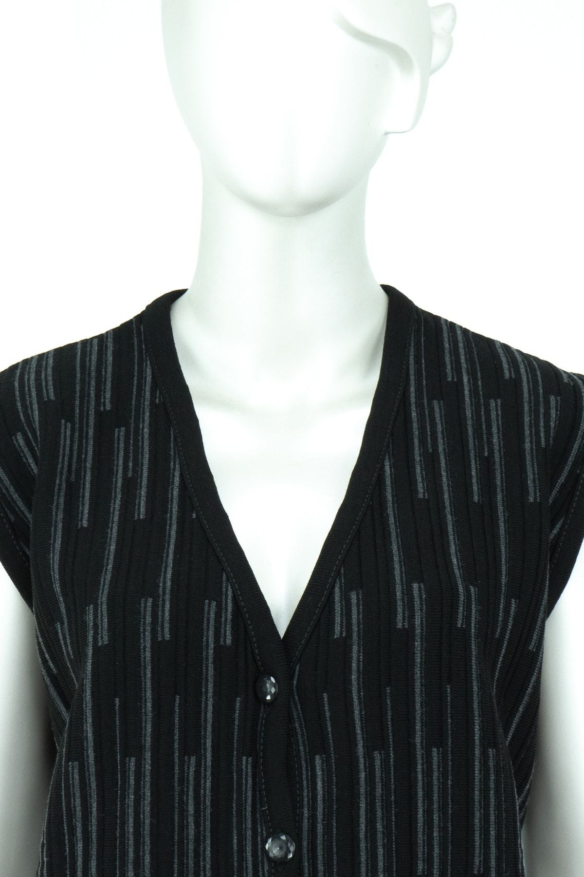 Kadın Kışlık Şık Elmas Modelli Önü Düğmeli Çift Cepli Tam Kalıp Likralı Dokuma Anne Yelek