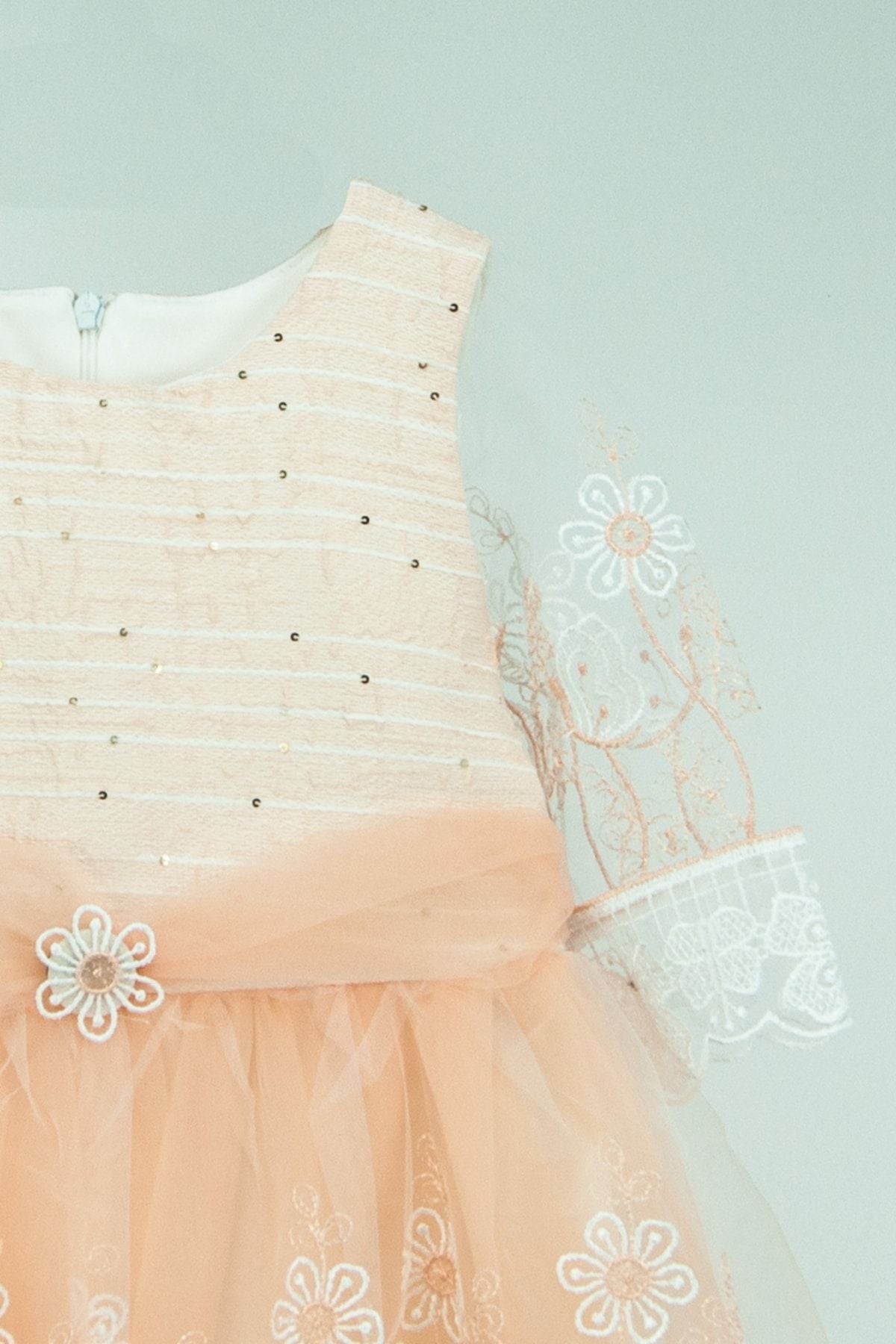 Kız Çocuk 1-2-3-4 Yaş Taçlı Kelebek Papatya Nakışlı Kuyruklu Elbise