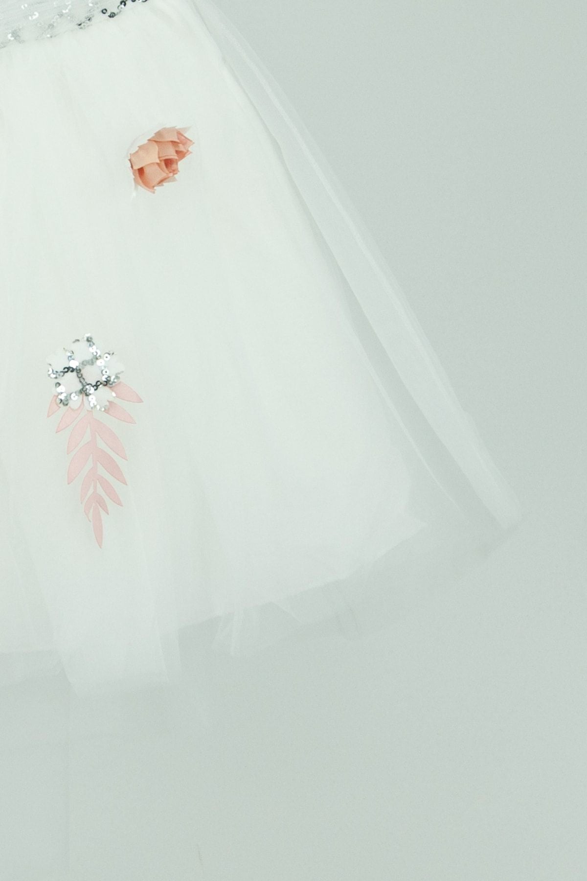 Kız Çocuk Kostüm 1-2-3-4 Yaş Simli Zeytindallı Ve Rengarenk Güllü Kuyruklu Elbise