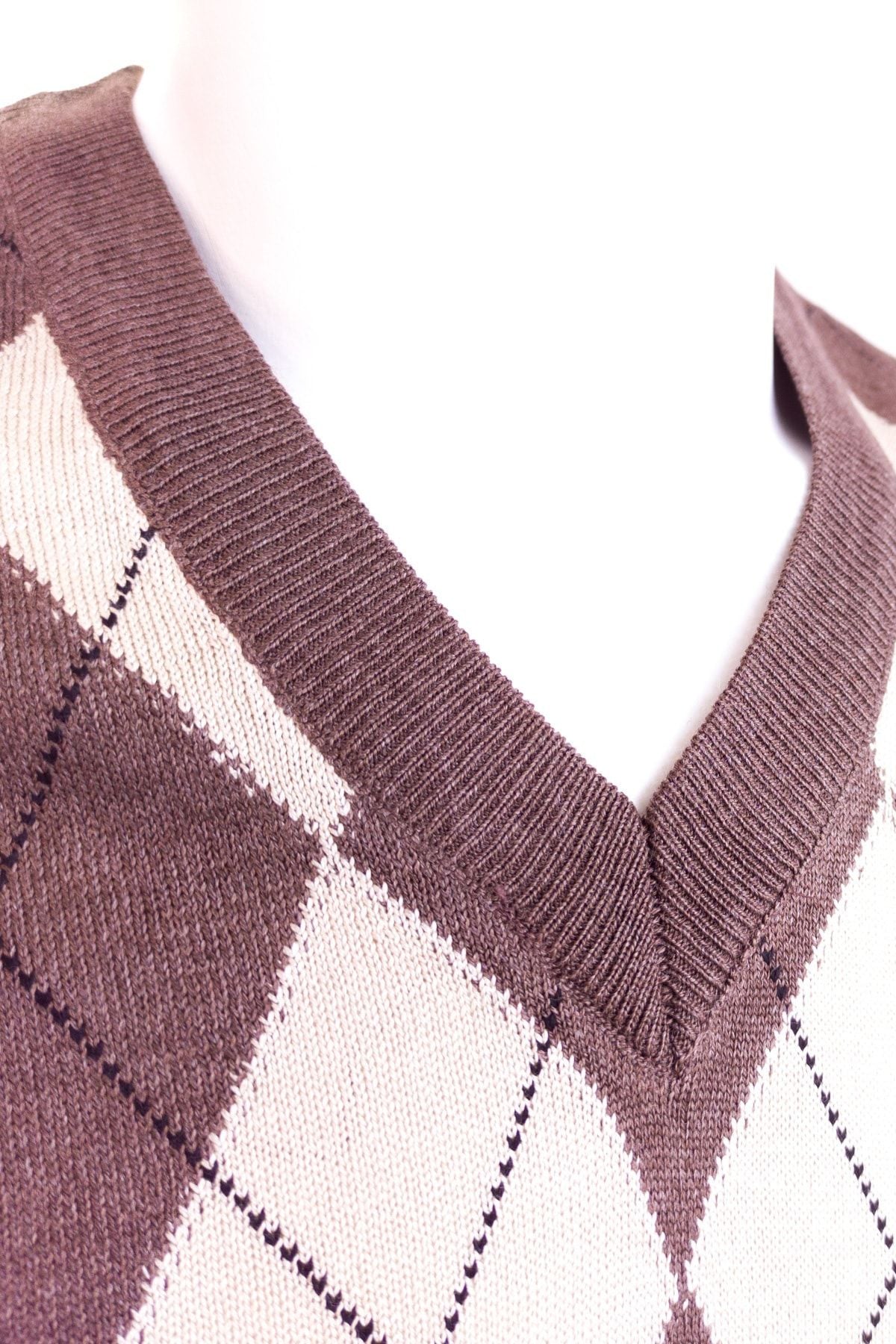 Erkek Kahverengi Baba Süveteri Baklava Desenli V Yakalı İnce Yün Dokuma