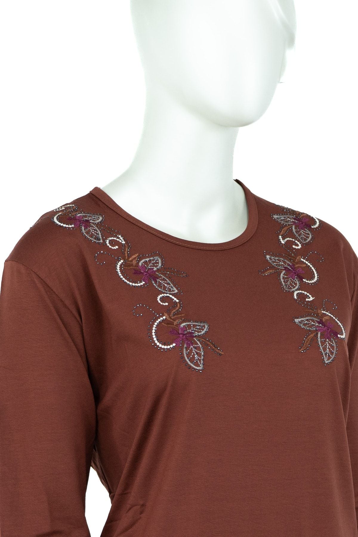 Kadın Nakışlı Pullu Yuvarlak Yaka Uzun Kollu Dar Kalıp Likralı Viskon Penye Kumaş Anne Bluz