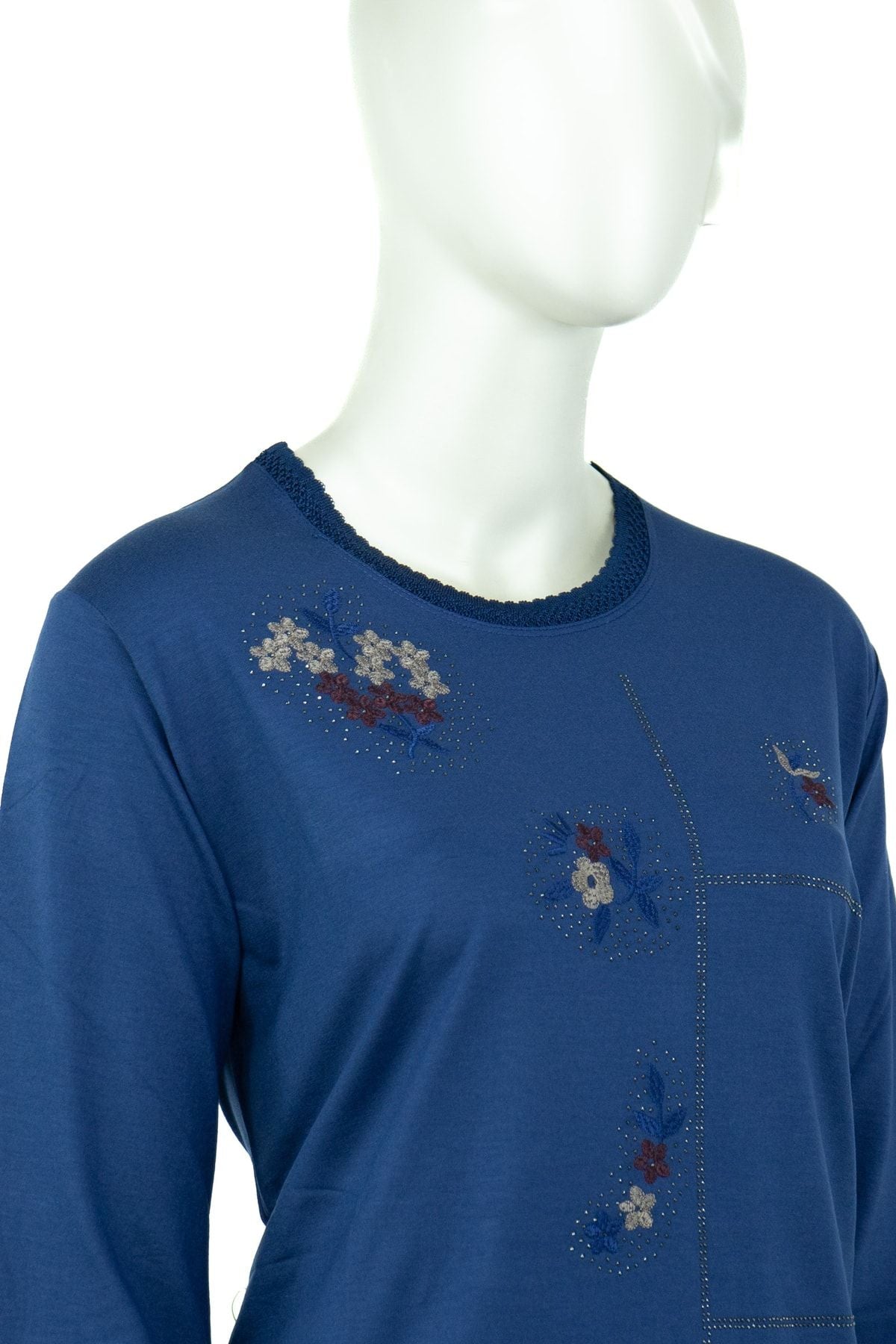 Kadın Şık Nakış Işlemeli Ve Taşlı Tam Kalıp Likralı Premium Viskon Penye Kumaş Anne Bluz