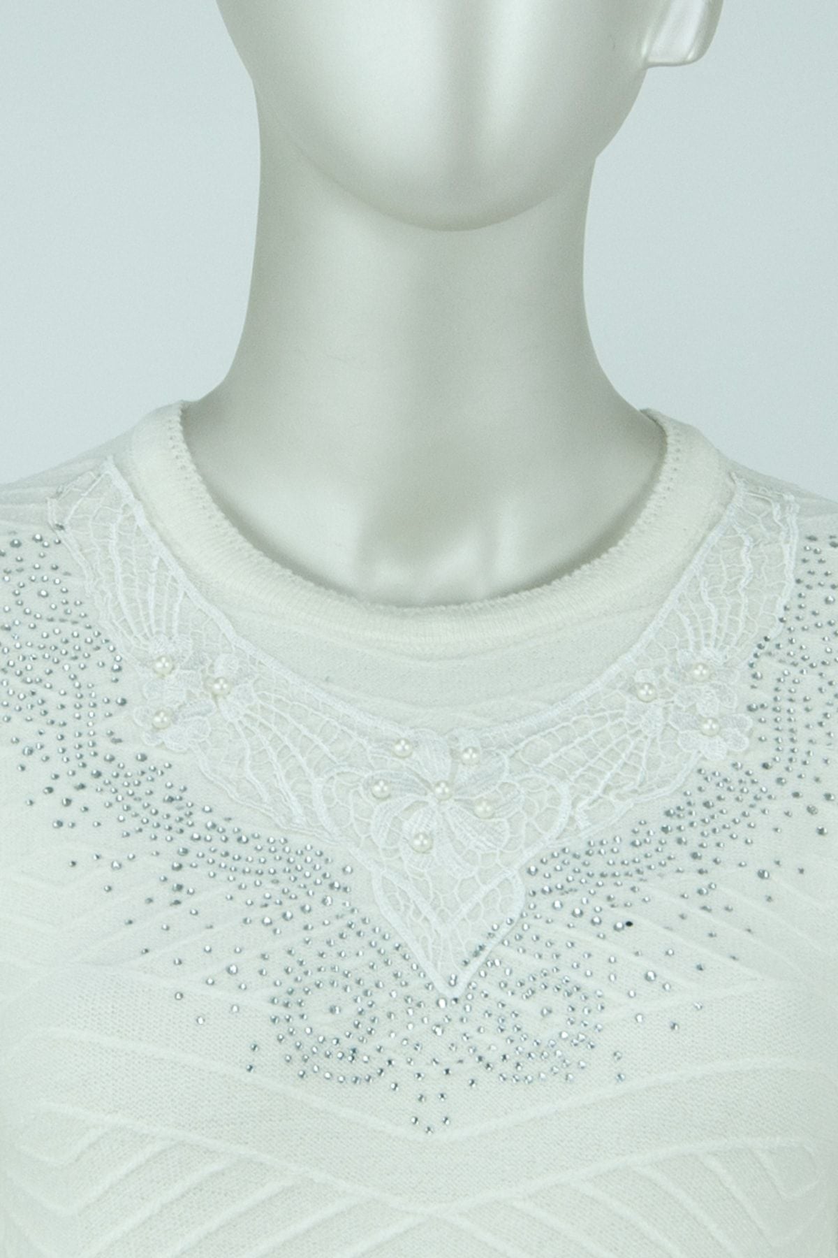 Kadın Kışlık Buket Motifli Boncuklu Ve Taşlı Dar Kesim Kardelen Dokuma Genç Anne Triko Kazak