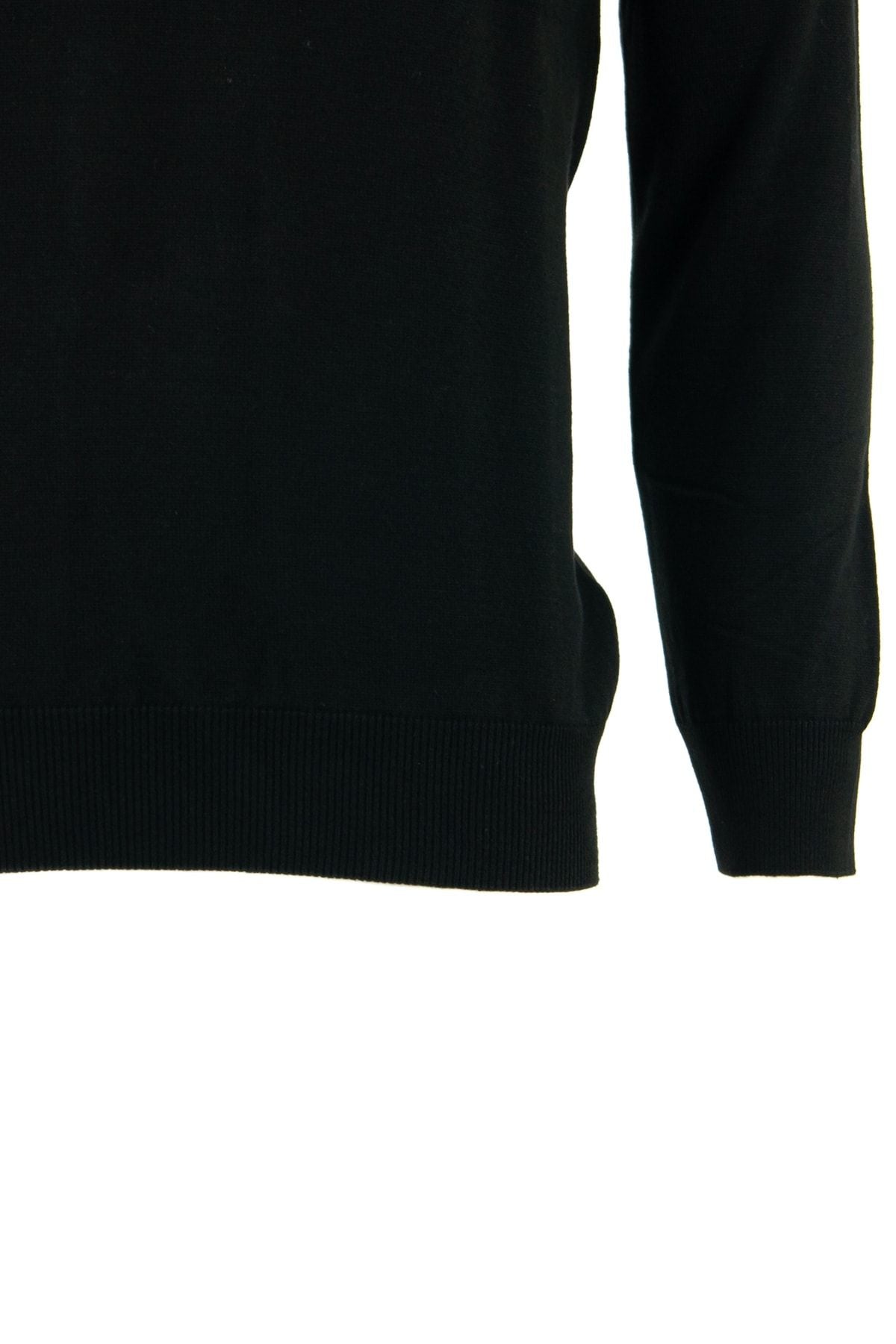 Erkek Kışlık V Yaka Armalı Uzun Kollu Düz Renk Rahat Kesim Likralı Pamuklu Dokuma Kazak