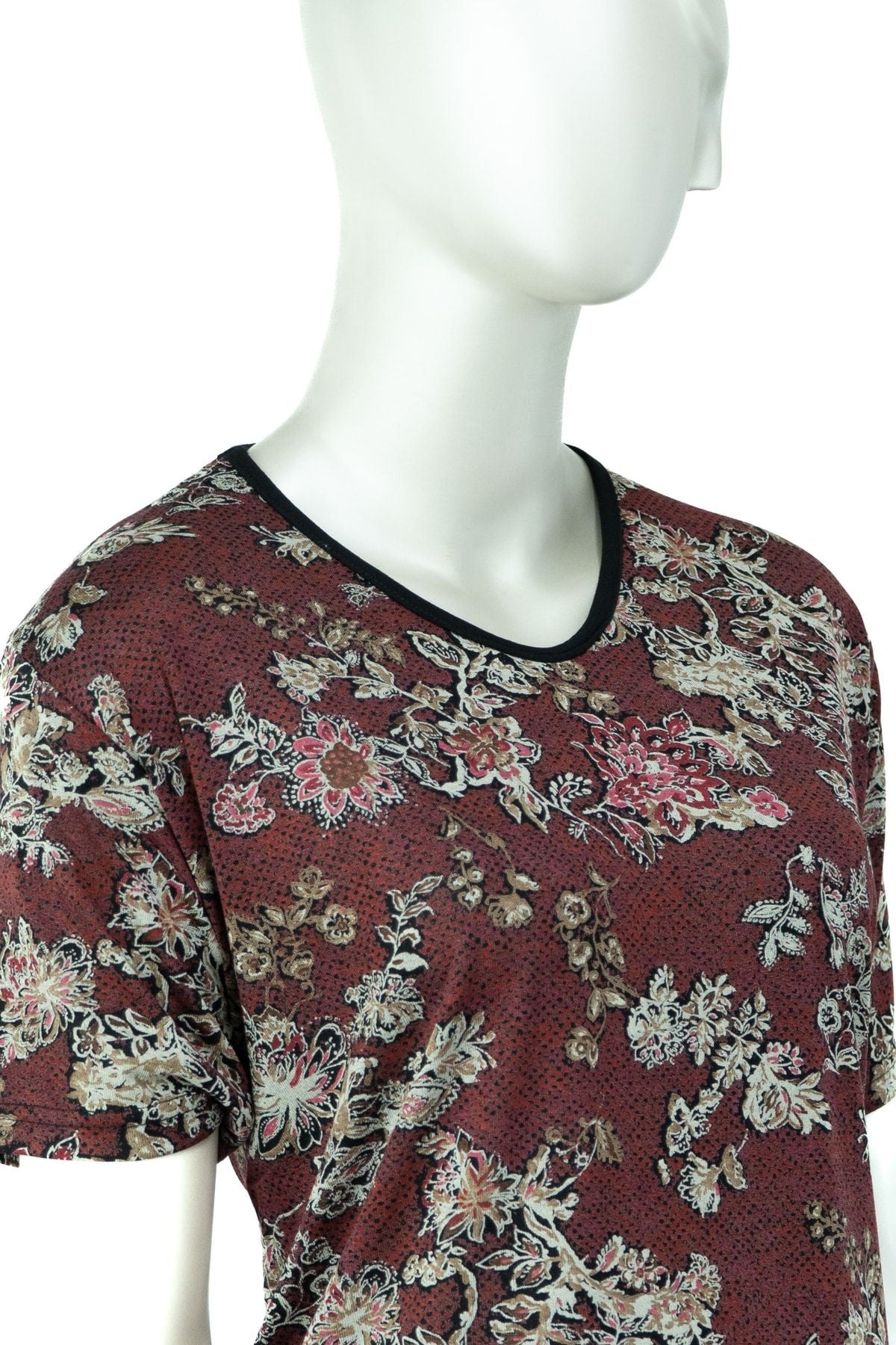 Kadın Çiçek Desenli Hafif V Yaka Kısa Kollu Tam Kalıp Turlu Viskon Penye Kumaş Anne Bluz