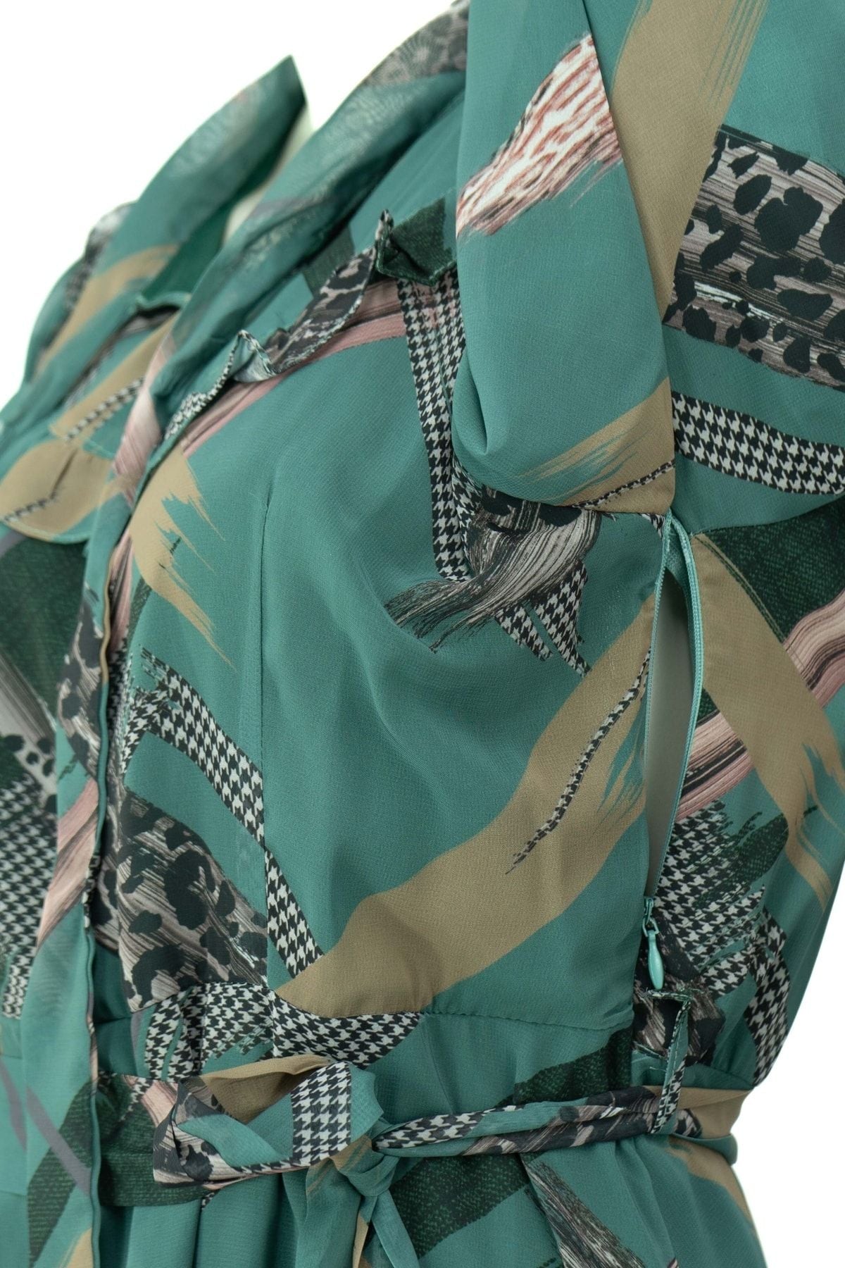 Kadın Zarif Desenli Yuvarlak Yaka Kuşaklı Astarlı Tam Kalıp Rahat Kesim Uzun Şifon Elbise