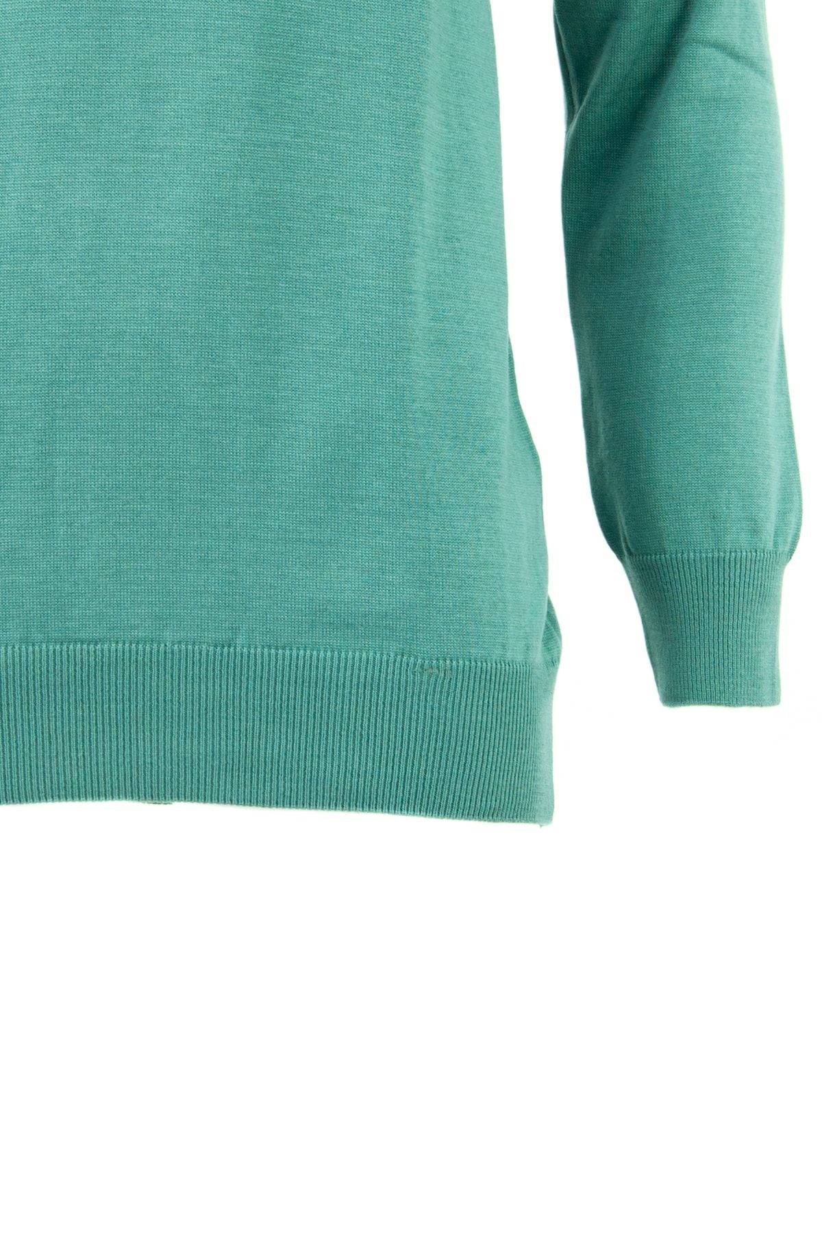 Erkek Kışlık V Yaka Armalı Uzun Kollu Düz Renk Rahat Kesim Likralı Pamuklu Dokuma Kazak