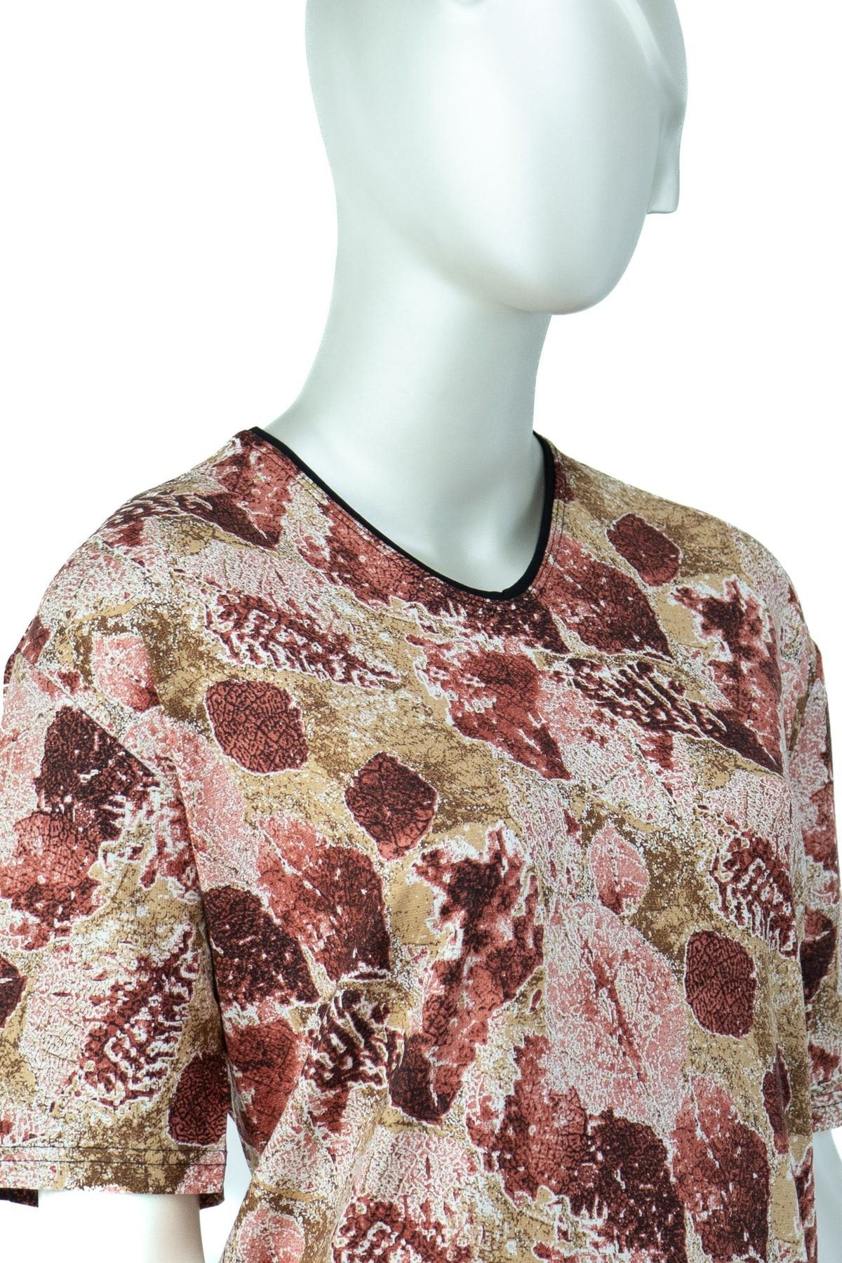 Kadın Yaprak Pastel Desenli Hafif V Yaka Kısakol Tamkalıp Turlu Viskon Penye Kumaş Anne Bluz