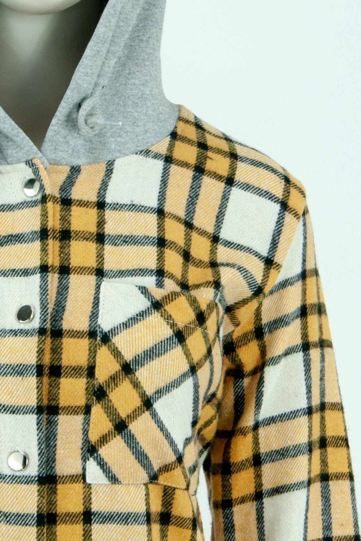 Kadın Ekose Desenli Önü Düğmeli Cepli Kapüşonlu Uzun Kollu Pamuklu Şardonlu Oduncu Gömleği