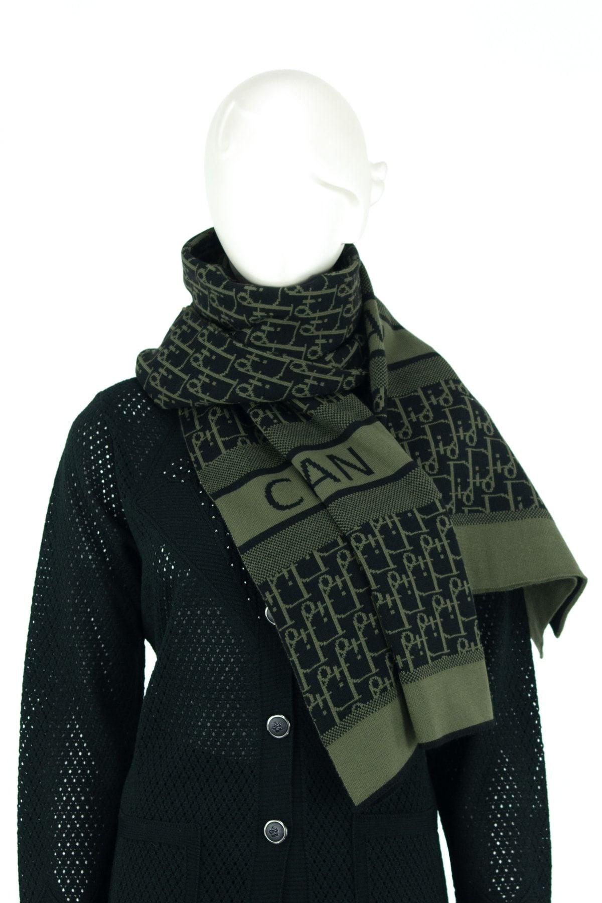 Kadın Kışlık Pamuklu Iplikten Dokuma Bilinen Modern Desenli Geniş Tarz Atkı Şal