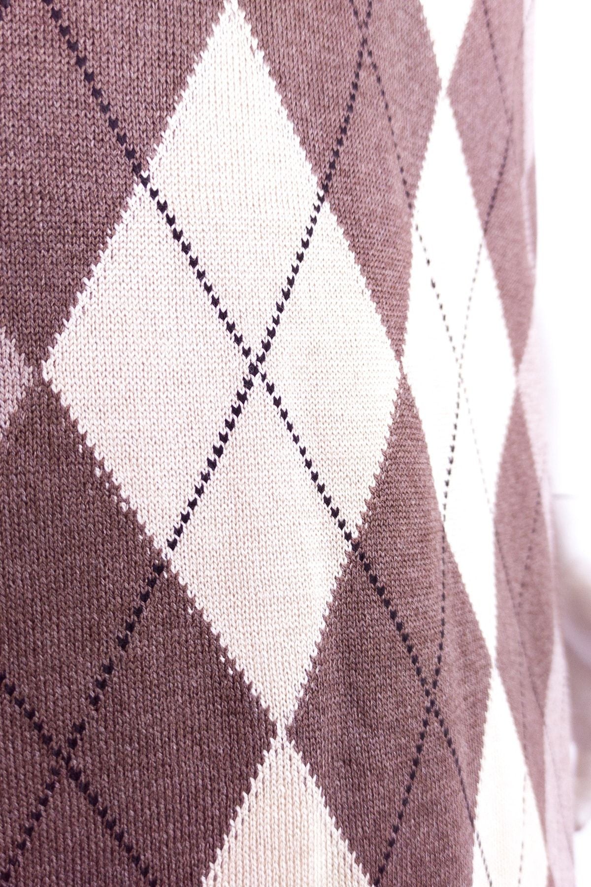 Erkek Kahverengi Baba Süveteri Baklava Desenli V Yakalı İnce Yün Dokuma