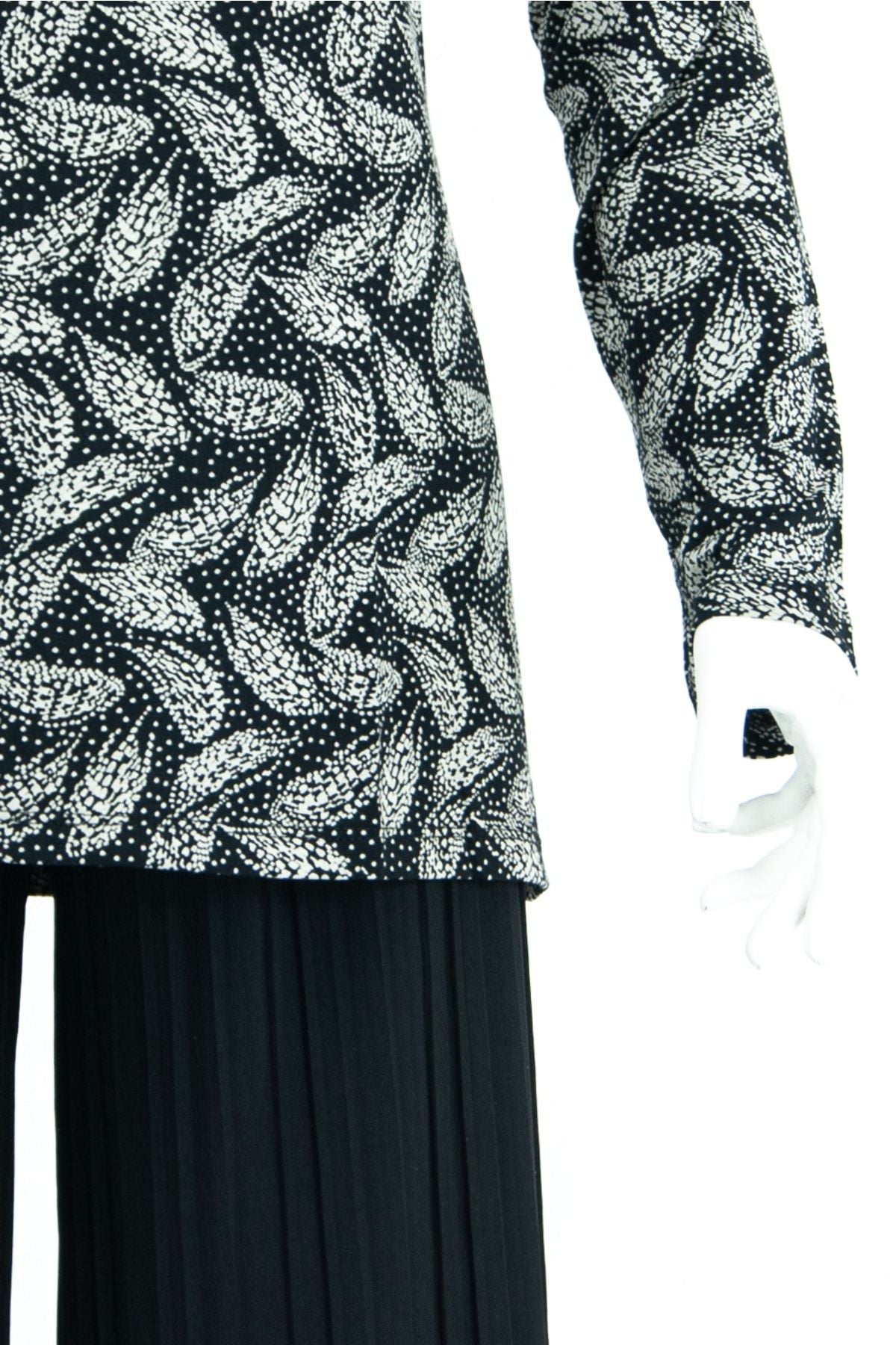 Kadın Yaprak Desenli Sıfır Yaka Geniş Kalıp Likralı Viskon Penye Kumaş Büyük Beden Anne Bluz