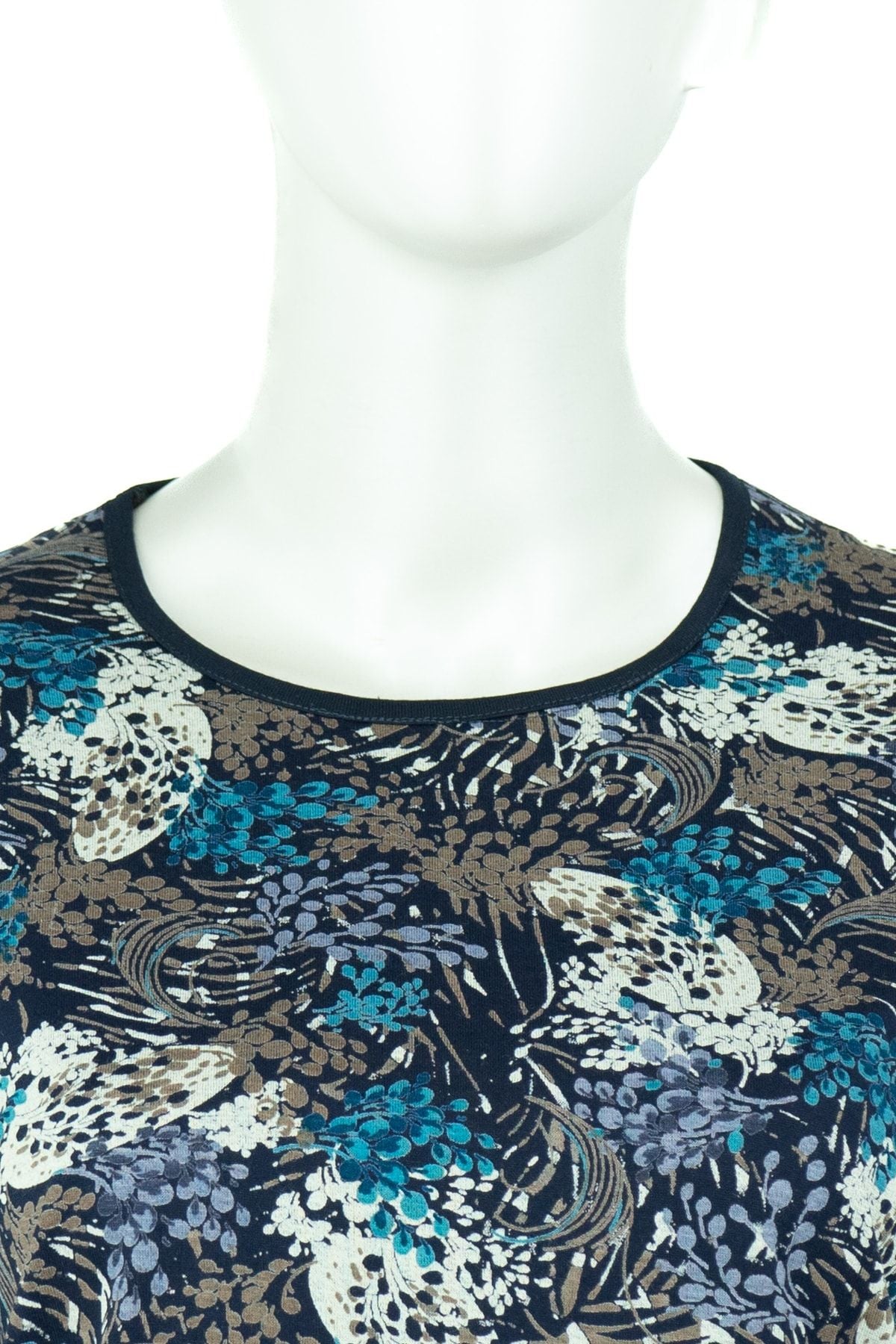 Kadın Salkım Desenli Yuvarlak Yaka Uzun Kollu Tam Kalıp Turlu Viskon Penye Kumaş Anne Bluz