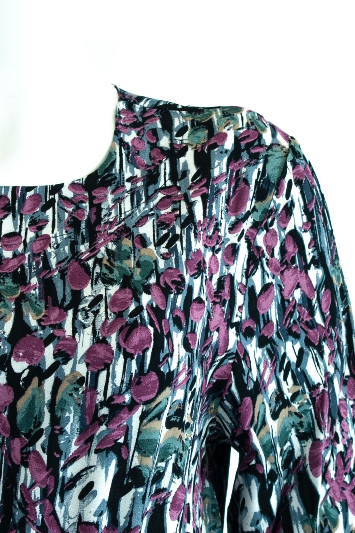 Kadın Elbise Salkım Desenli Bel Kısmı Bağcıklı Ve Daralabilen Likrasız Viskon Kumaş