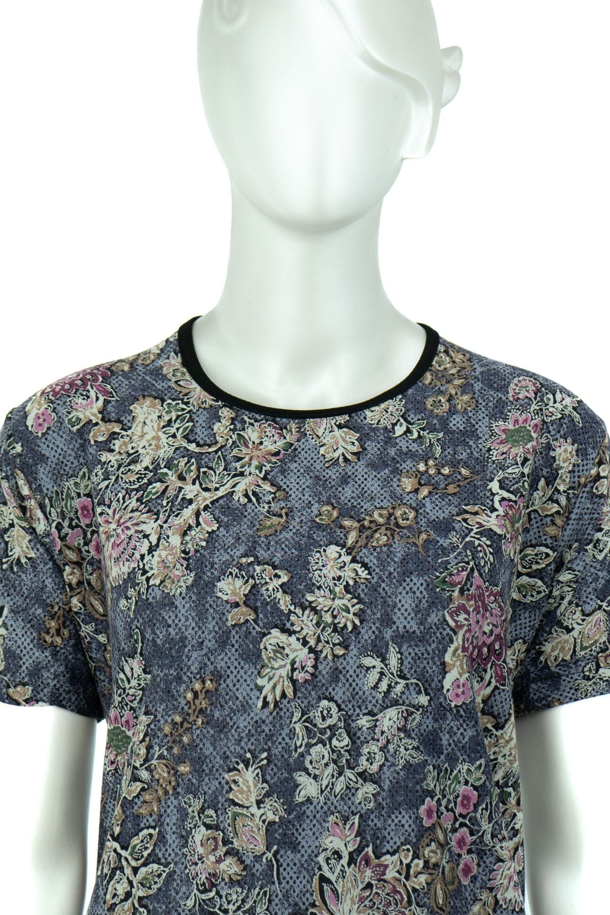 Kadın Gül Desenli Yuvarlak Yaka Kısa Kollu Tam Kalıp Turlu Viskon Penye Kumaş Anne Bluz