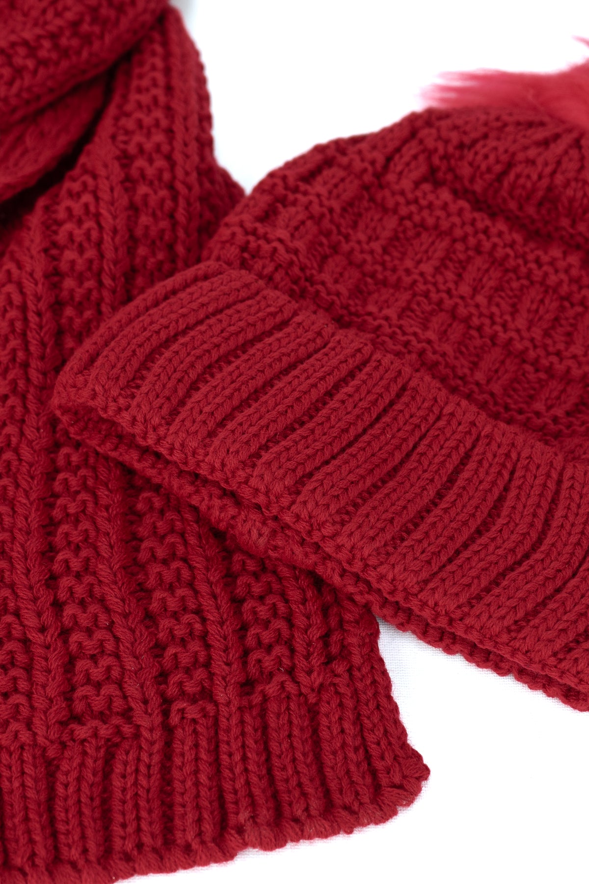 Oppland Kadın Kışlık Kalın Ponponlu Bere ve Atkı Takımı Pamuklu Katlamalı Sıcak Tutar Esnek Rüzgar Geçirmez Rahat Hafif