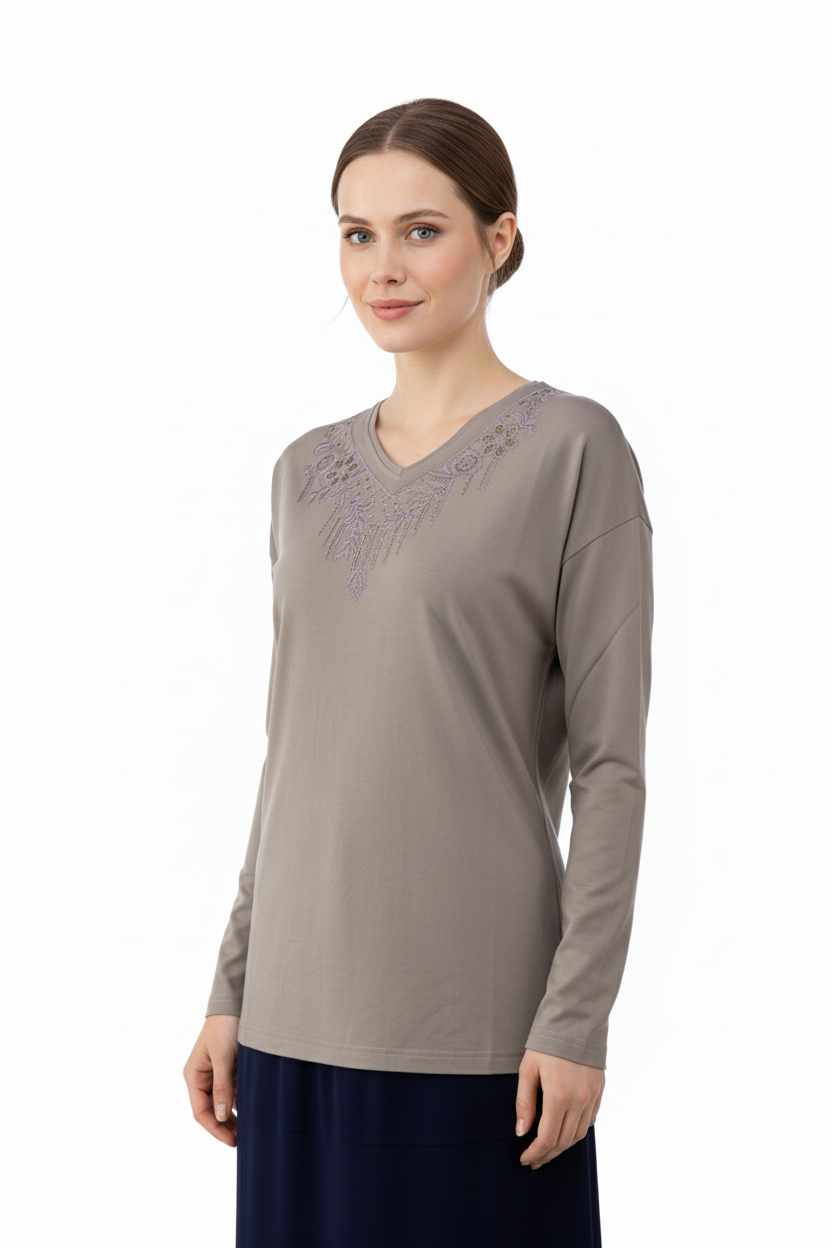 Kadın Anne Bluz Viskon Penye Kumaş Hafif V Yakalı Kolyem Model Battal Beden Rahat Tam Kalıp